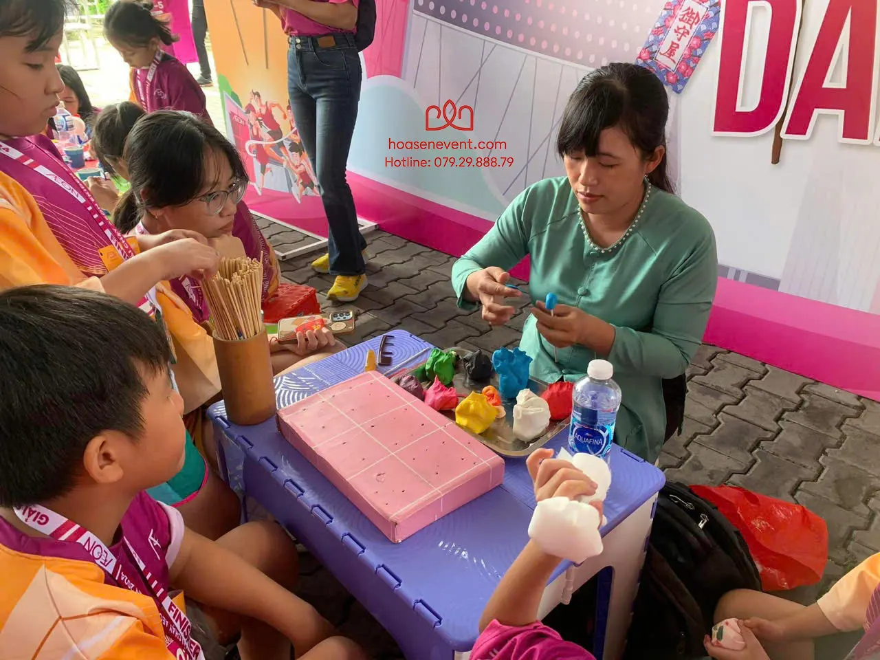 Cho thuê nghệ nhân to he