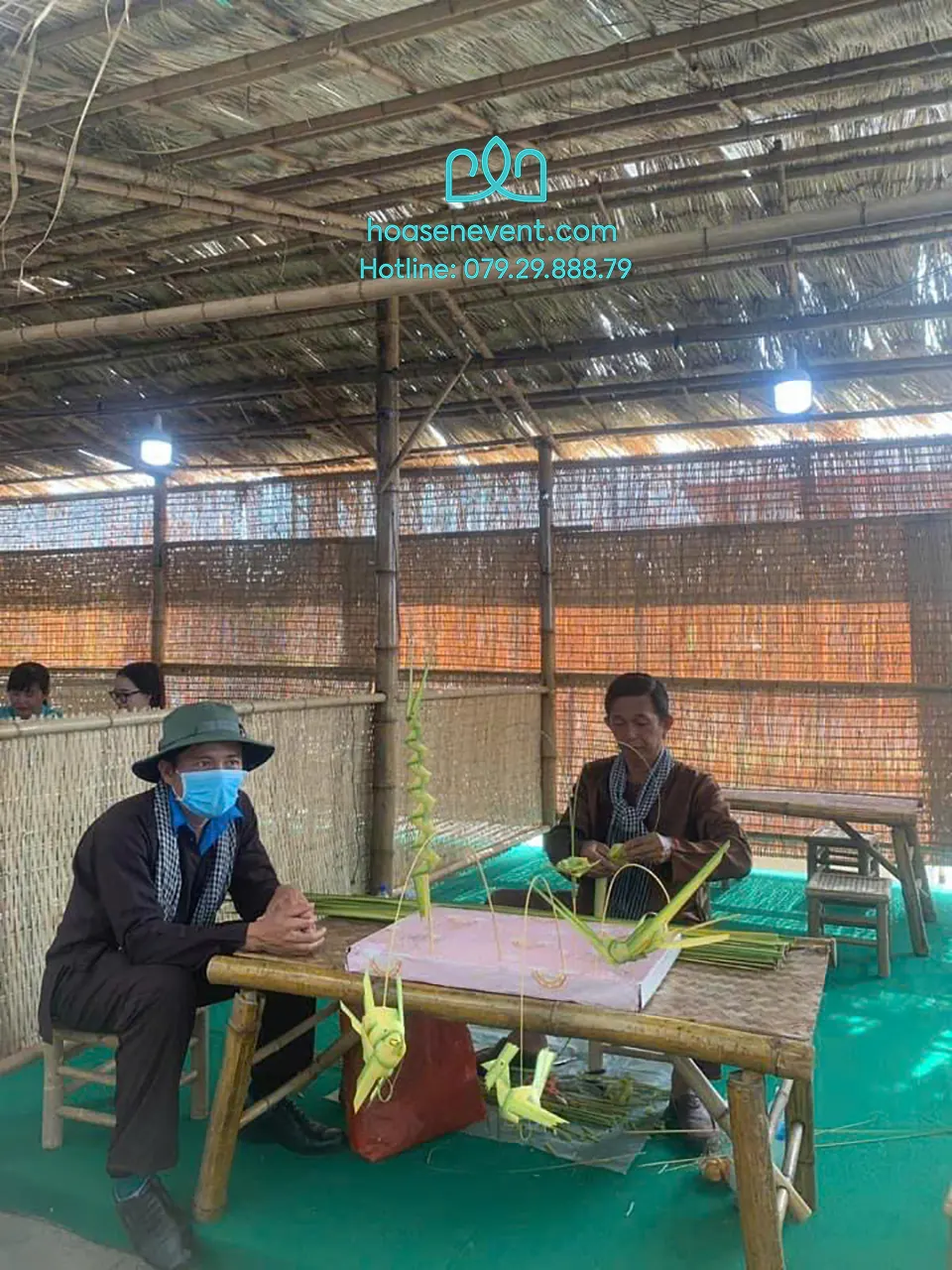 Cho thuê nghê nhân cào cào lá dứa