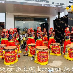 Trống hội đầu năm