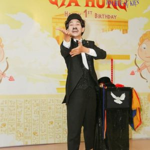 chú hề ảo thuật