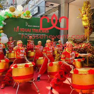 Đánh tróng hội khai trương