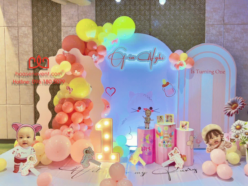 Thôi nôi dễ thương cho bé gái Thôi nôi dễ thương cho bé gái