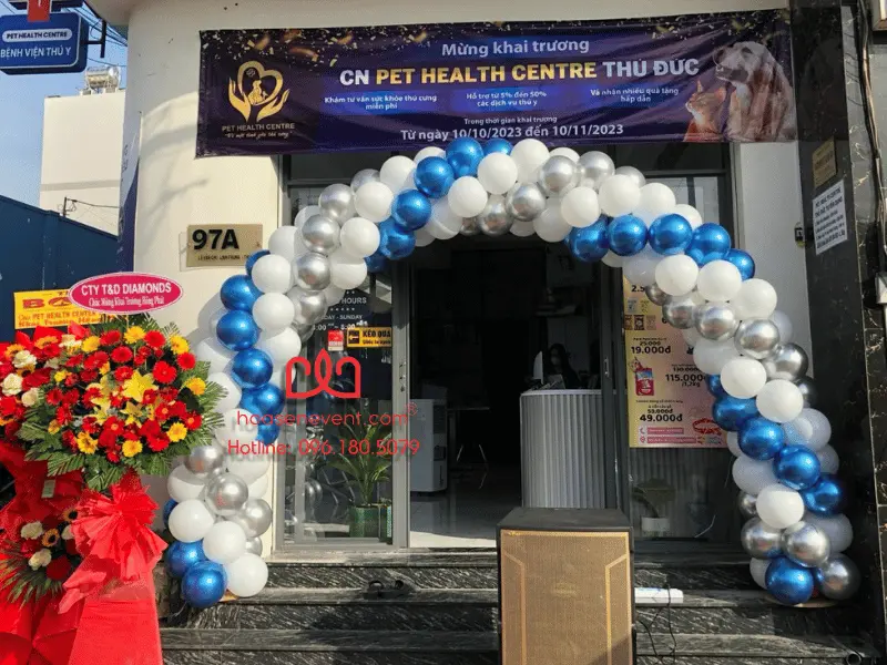 Trang trí cổng bong bóng khai trương