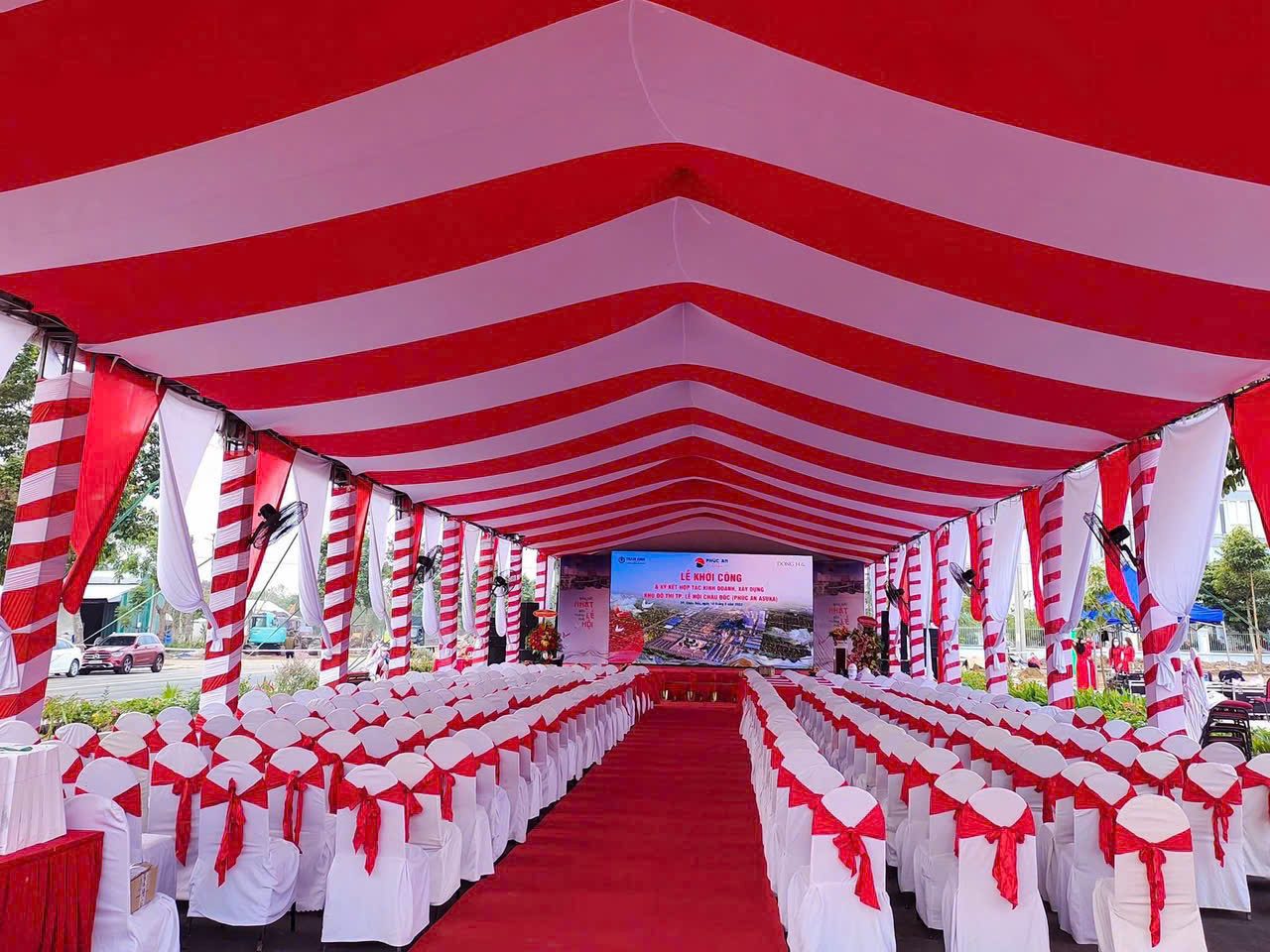Nhà bạt không gian cho sự kiện lớn