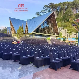 Cho thuê ban ghế số lượng lớn