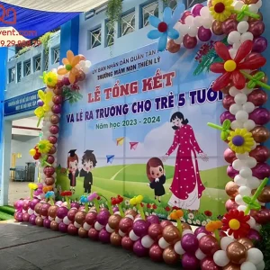 Trang trí lễ tổng kết + line bong bóng tại trường mầm non