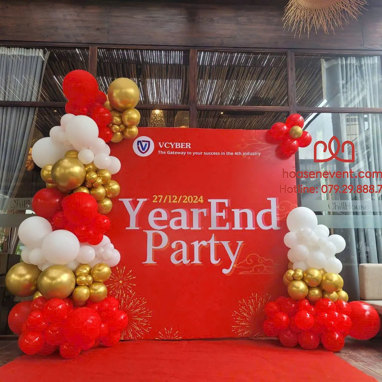 Trang trí Year End Party