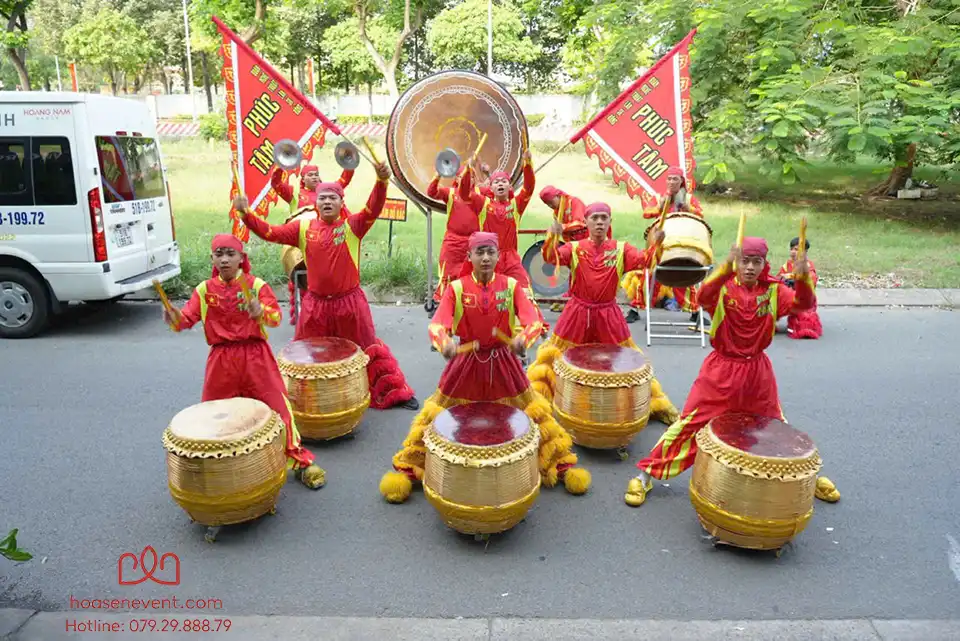 Múa lân khai trương - Múa lân khởi công tại Bình Dương