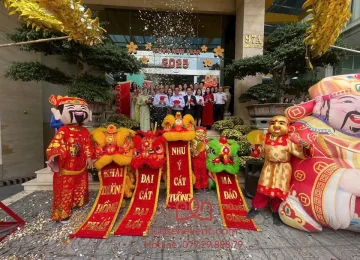 mua-lan-khai-truong-26-3ounwdfr848n7m2qt1wpvk.webp